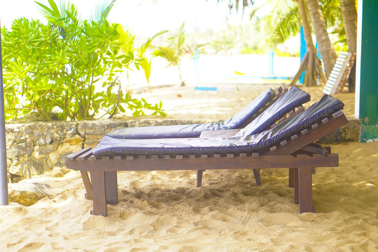 Bed and Breakfast Panorama Rock Cafe à Tangalle Extérieur photo